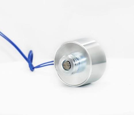 Легко устанавливаемый электропривод постоянного тока для систем замков шкафов и шкафчиков